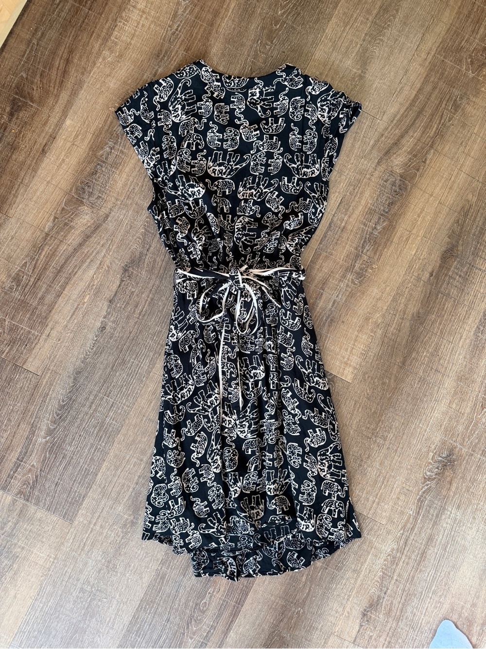 Maeve Elephant Black Printed Short-Sleeve Belted Dress - Picture 7 of 8